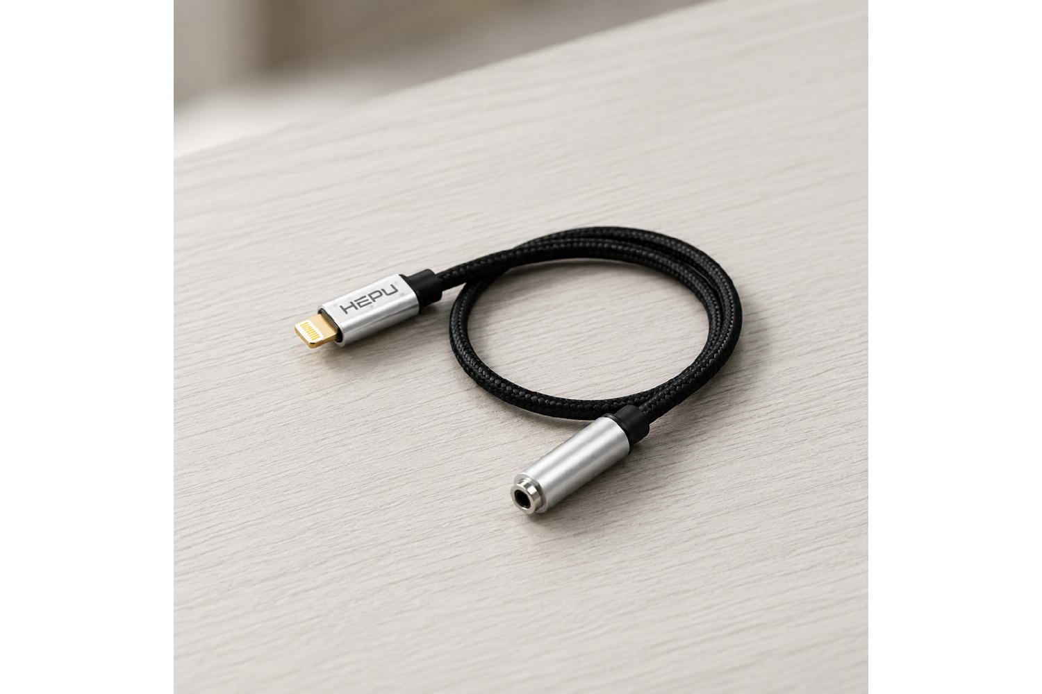 HEPU HP-19 iOS AUX Dönüştürücü – Lightning Girişli iPhone & iPad için Ses Adaptörü (30 cm)
